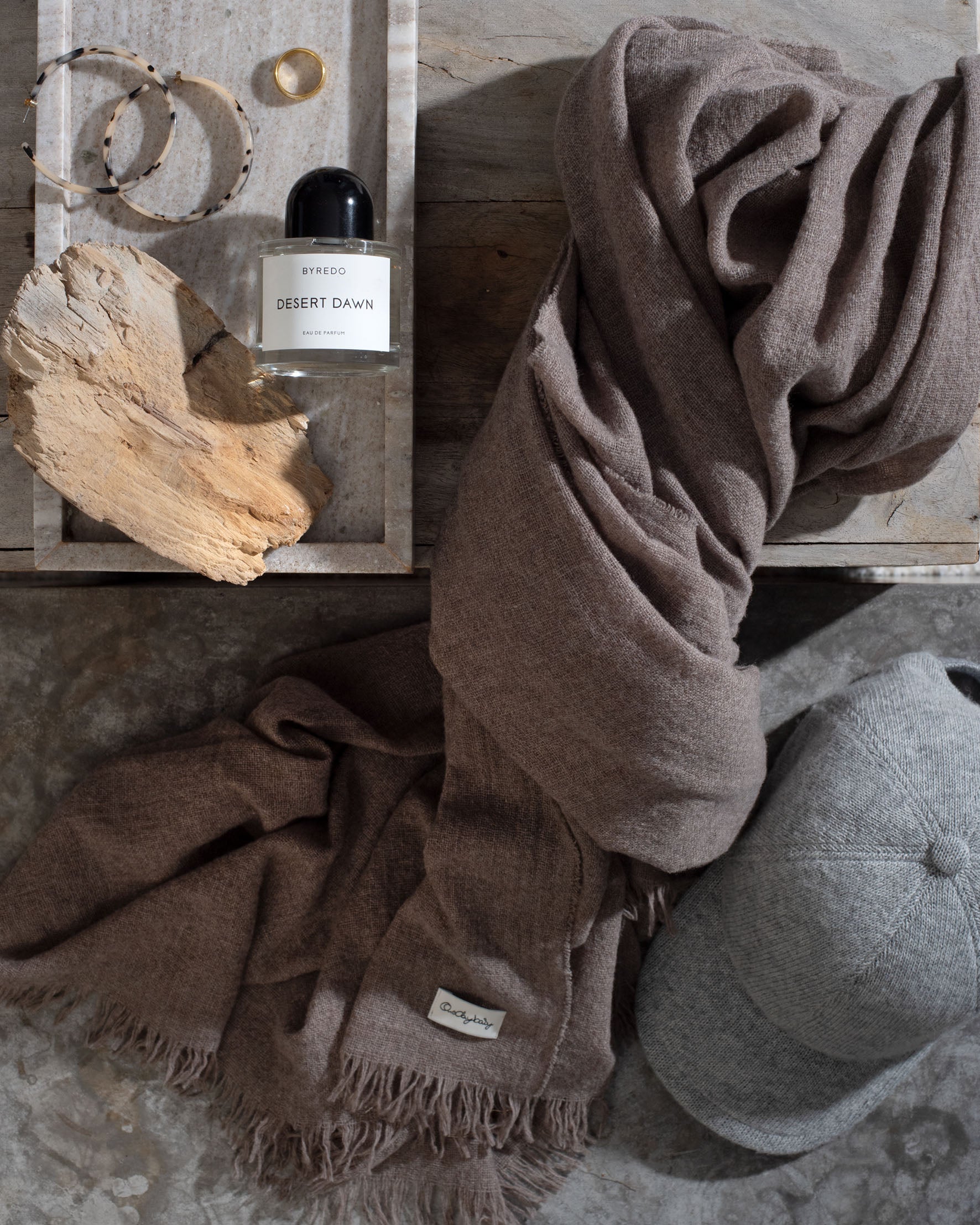 leichtes Plaid aus Cashmere-Merino, Walnut