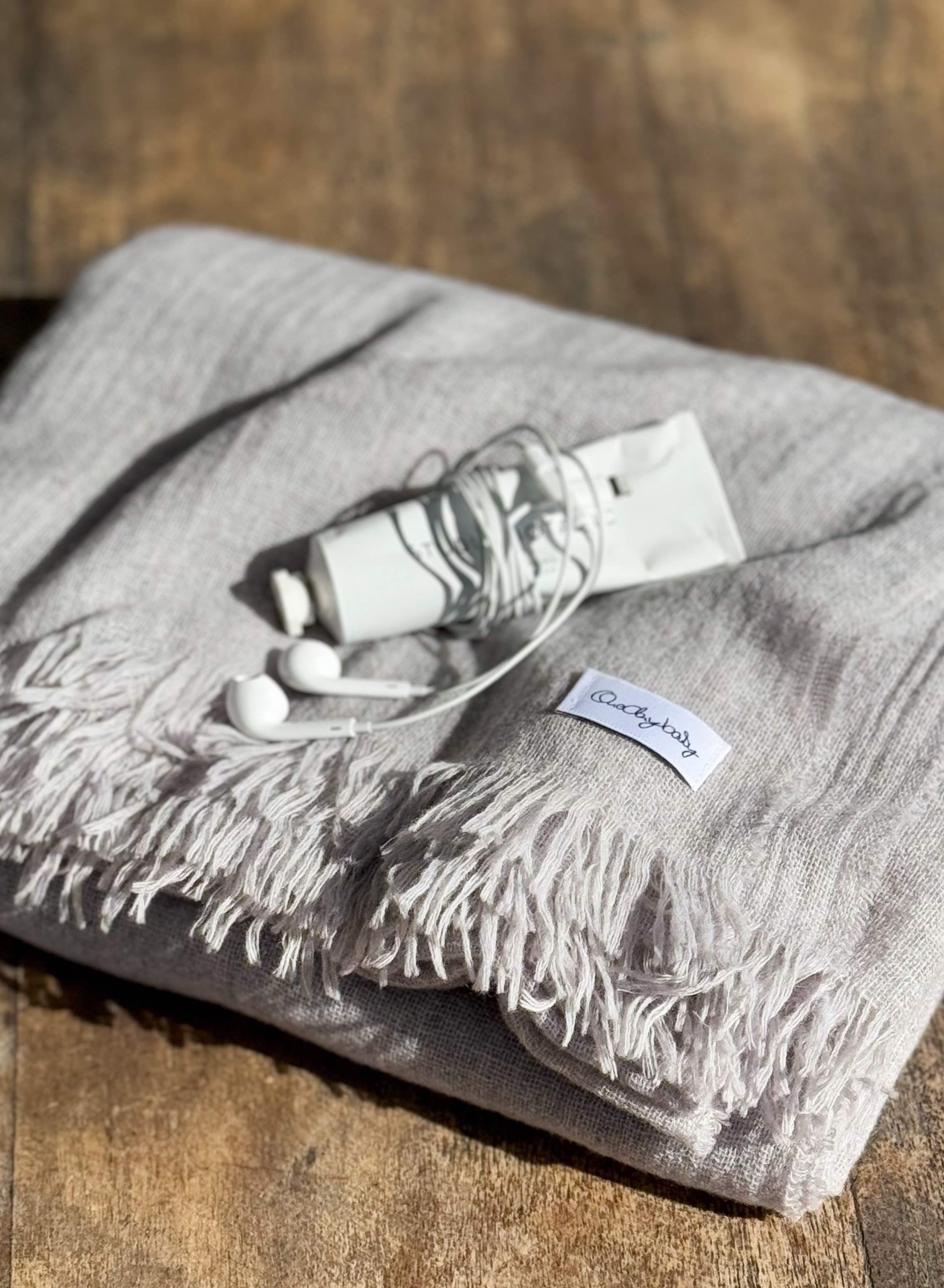 leichtes Plaid aus Cashmere/Merino, light grey
