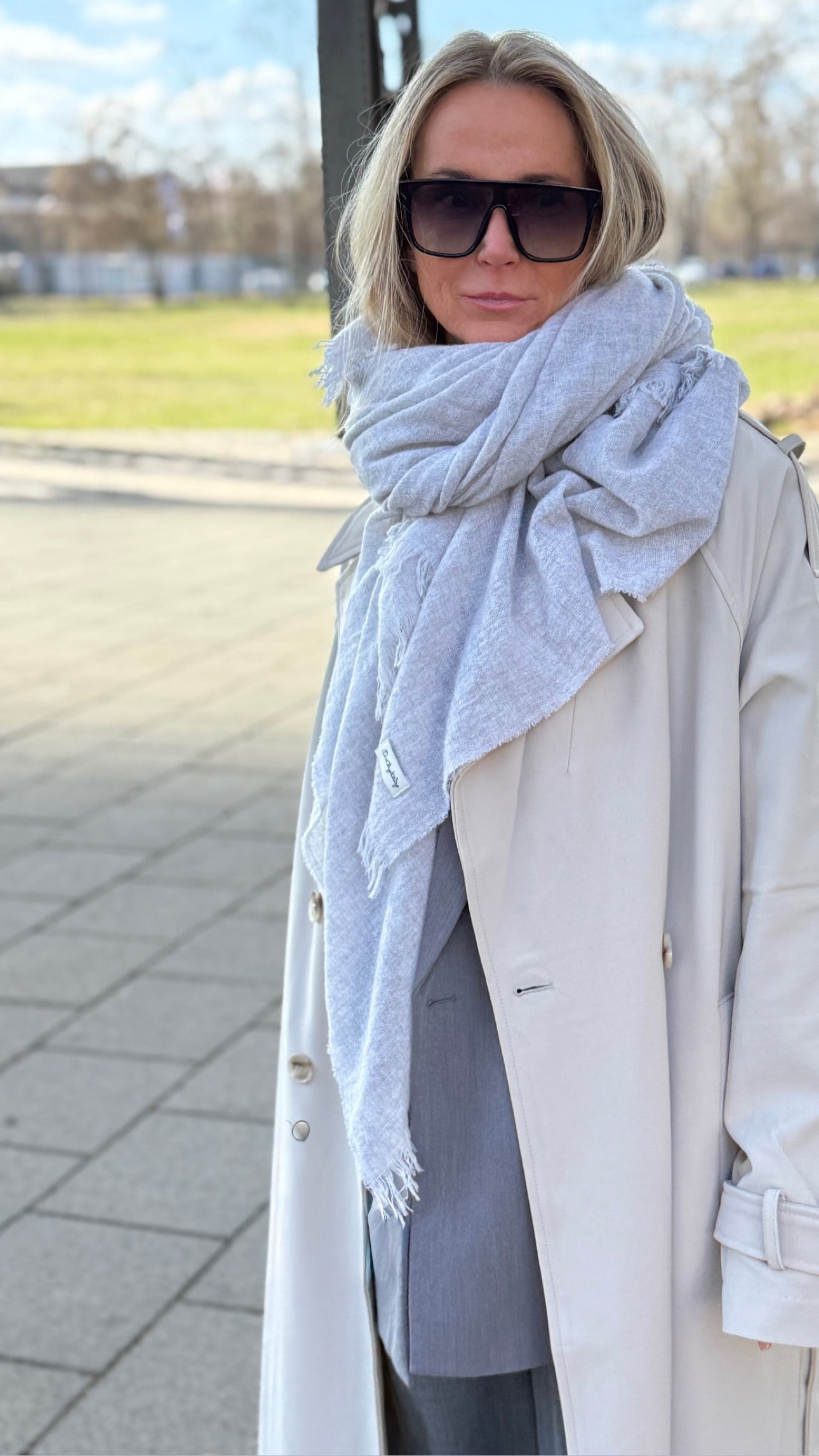 leichtes Plaid aus Cashmere/Merino, light grey