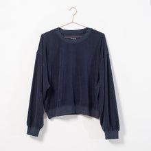 Lade das Bild in den Galerie-Viewer, SALE - new favorite Sweater, navy blue

