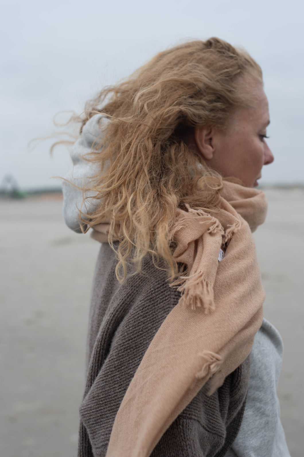 leichtes Plaid aus Cashmere-Merino, camel