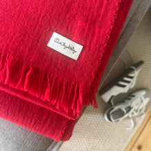 Lade das Bild in den Galerie-Viewer, leichtes Plaid aus Cashmere-Merino, gucci red
