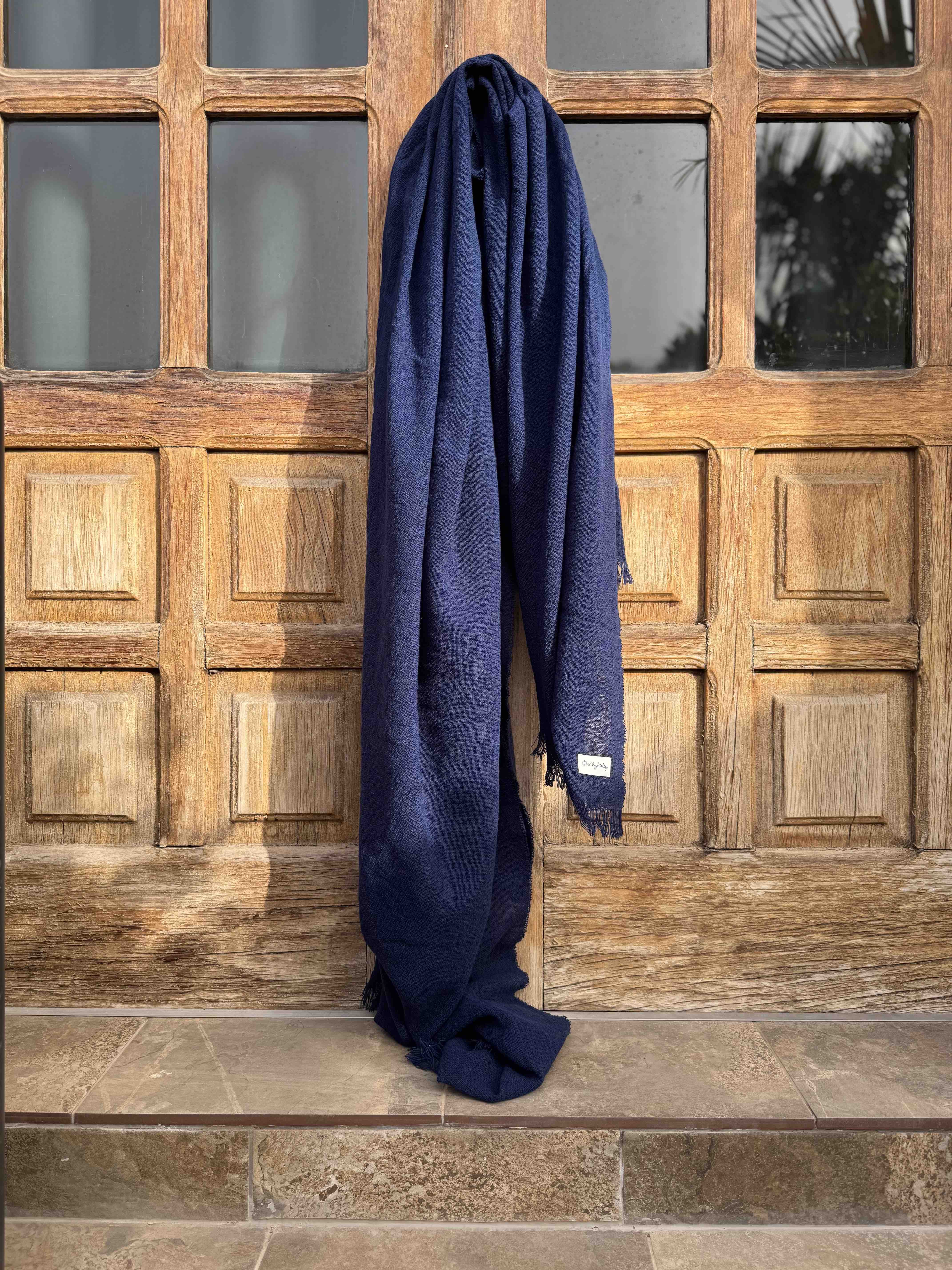 leichtes Plaid aus Cashmere-Merino, Midnight Blue