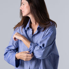 Lade das Bild in den Galerie-Viewer, the ideal Shirt, classic blue

