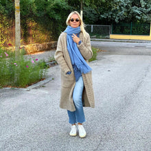 Lade das Bild in den Galerie-Viewer, leichtes Plaid aus Cashmere/Merino, bluejean blue
